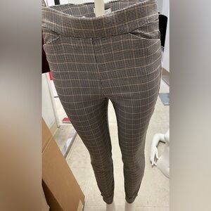 WHBM PULL ON SKINNY ANKLE DRESS PANTS, size 6